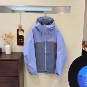 Arc'teryx Beta LT Waterproof Jacket Sz M